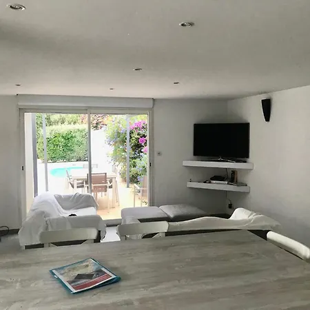 Le Gabanon Piscine Et 1ere Etang Sète